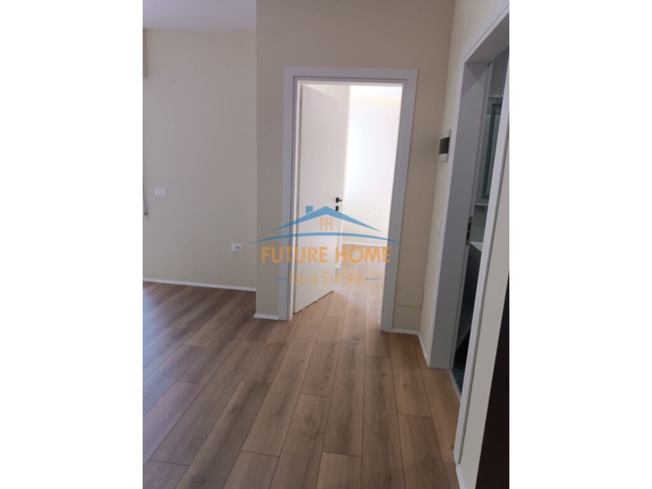 Tirane, shitet apartament 1+1+Ballkon Kati 9, 58 m² 125.000 € (Rruga e Kavajes)