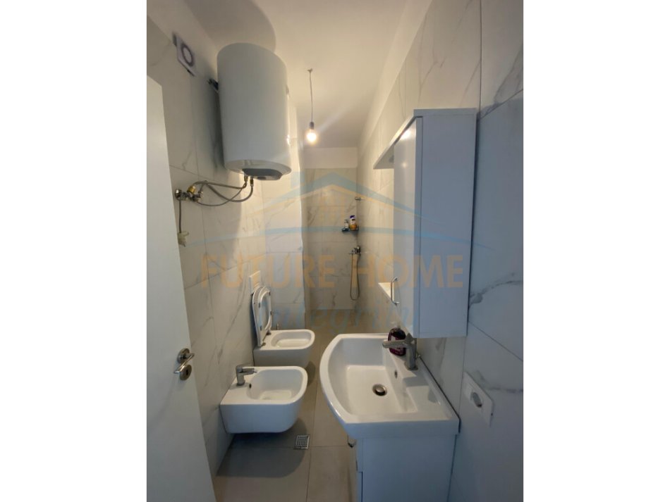 Tirane, shitet apartament 1+1 Kati 6, 48 m² 109.000 € (Rruga Gjon Buzuku)