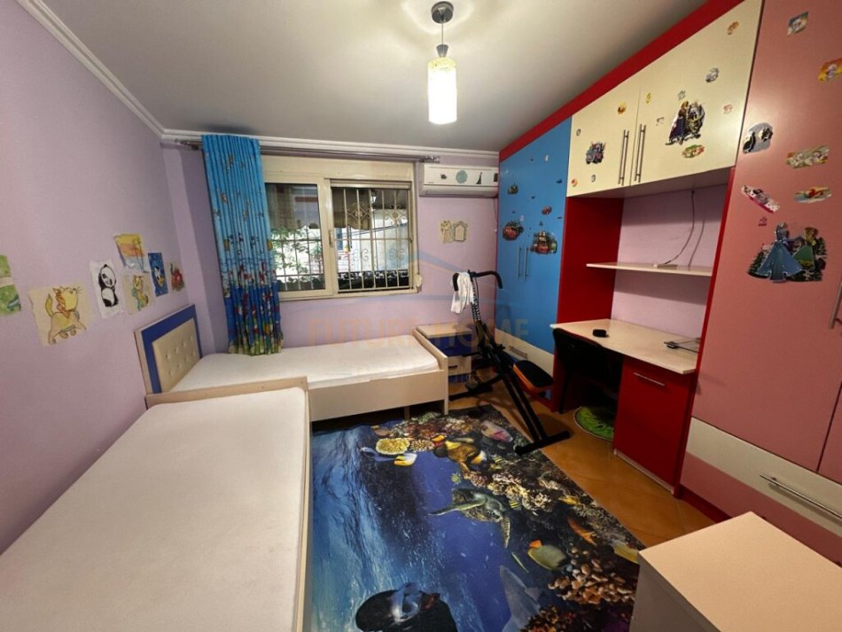 Tirane, shitet apartament 2+1+Ballkon Kati 2, 86 m² 93.000 € (Shefqet Kuka)
