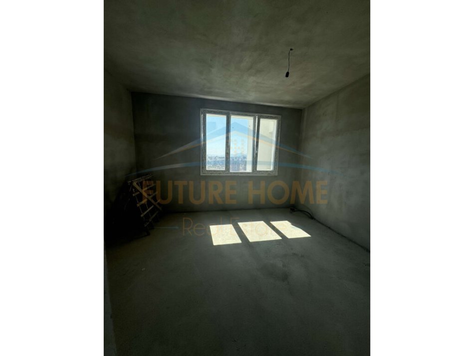 Tirane, shitet apartament 3+1 Kati 10, 136 m² 195000€ (UNAZA E RE)