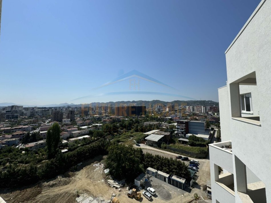 Tirane, shitet apartament 3+1+Ballkon Kati 10, 136 m² 205.000 € (Unaza e Re)