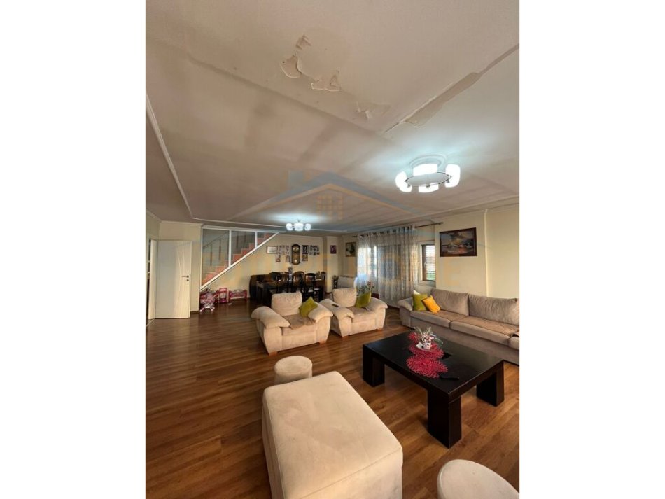 Tirane, shitet apartament duplex 3+1+Ballkon Kati 3, 150 m² 350.000 € (Dritan Hoxha)