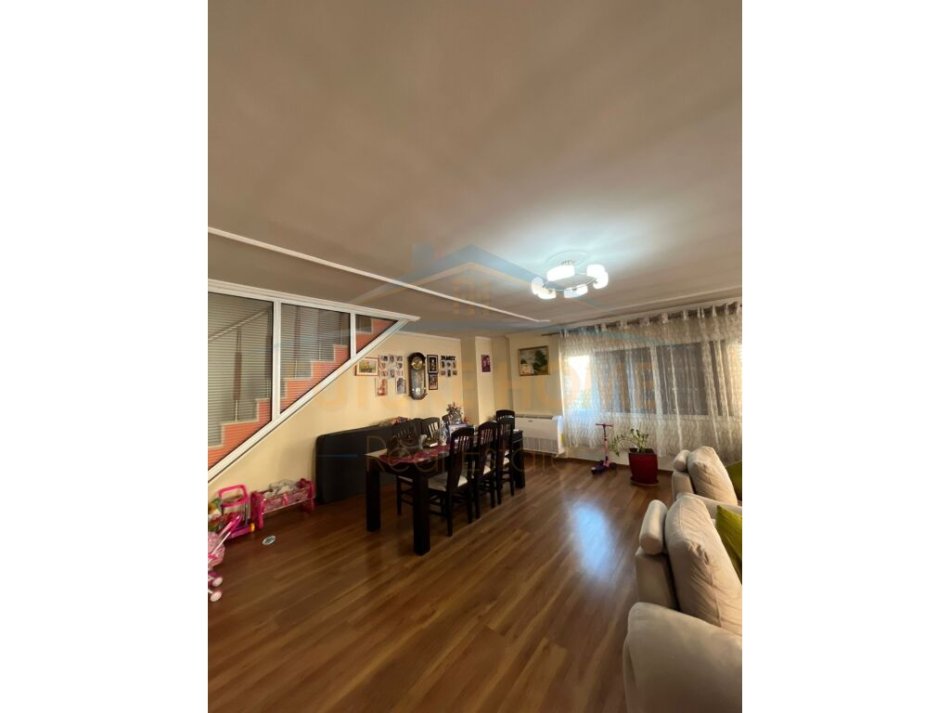 Tirane, shitet 3+1 Kati 3, 149 m² 330.000 € (Dritan Hoxha)