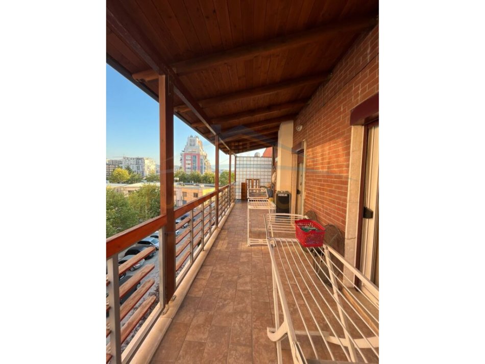 Tirane, shitet 3+1 Kati 3, 149 m² 330.000 € (Dritan Hoxha)