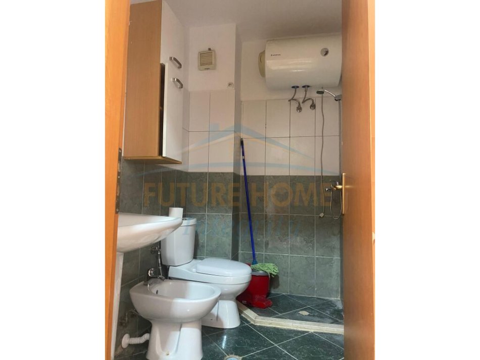 Tirane, jepet me qera apartament 2+1+Ballkon Kati 5, 106 m² 600 € (Don Bosko)
