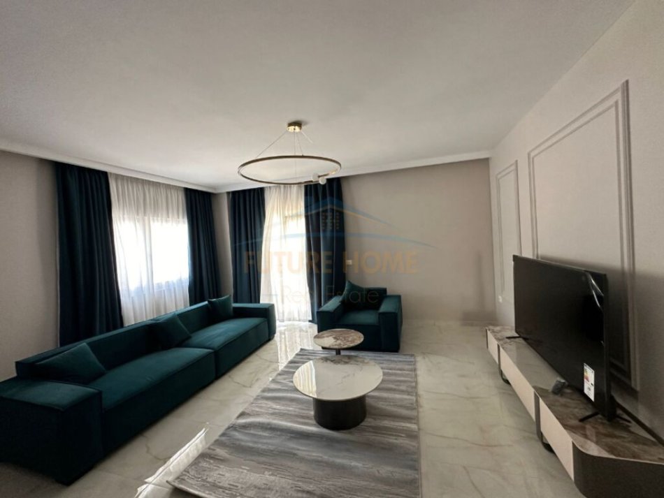 Tirane, jepet me qera apartament 2+1+Ballkon Kati 1, 117 m² 1.000 € (Farke)