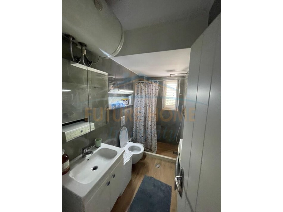 Tirane, jepet me qera apartament 2+1 Kati 3, 65 m² 600 € (Xhamia e Tabakeve)