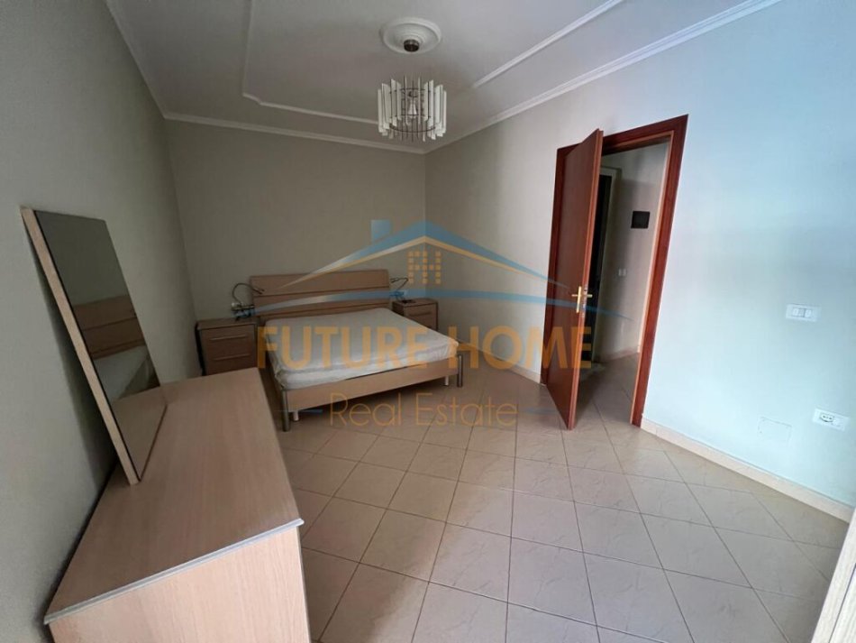 Durres, shitet apartament 2+1+Ballkon Kati 4, 90 m² 135.000 € (Golem)