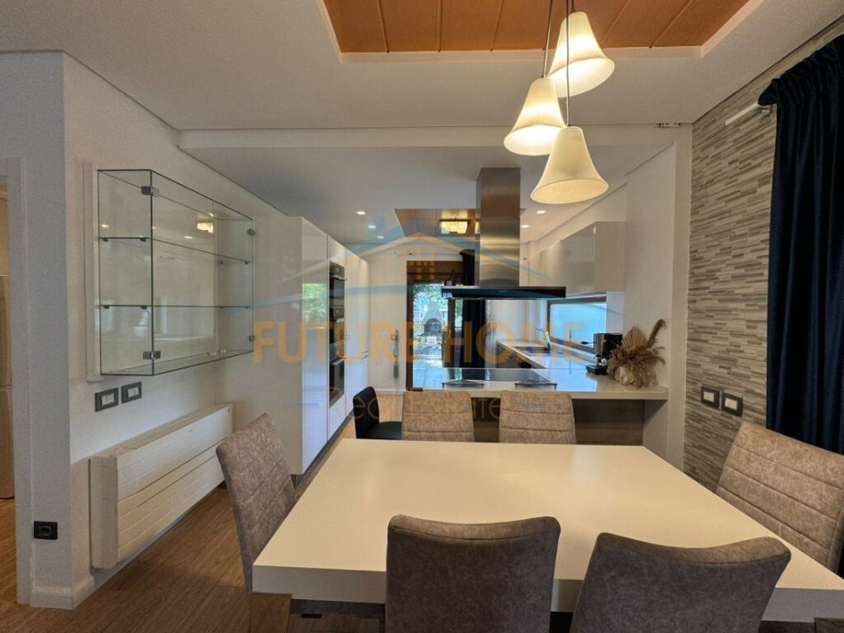shitet Vile 3 Katshe , 224 m² 600.000 € (TEG COLOMBO 2)