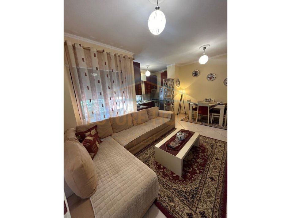 Tirane, shitet apartament 1+1 Kati 2, 73 m² 115.000 € 