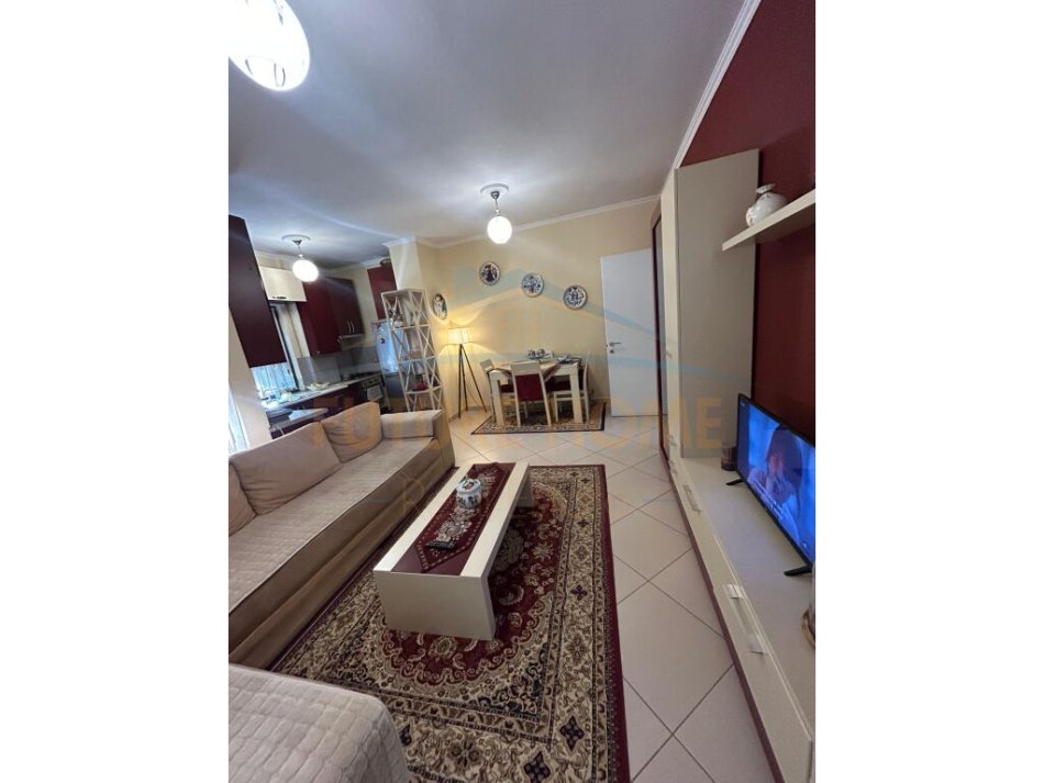 Tirane, shitet apartament 1+1 Kati 2, 73 m² 115.000 € 
