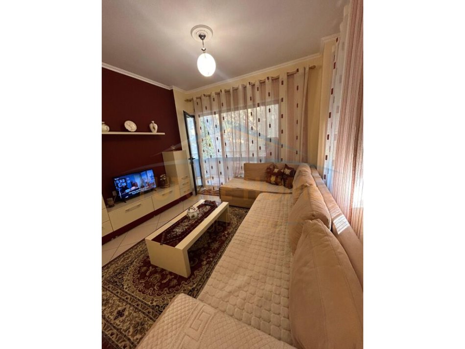 Tirane, shitet apartament 1+1 Kati 2, 73 m² 115.000 € 