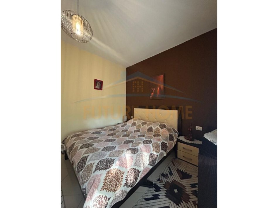 Tirane, shitet apartament 1+1 Kati 2, 73 m² 115.000 € 