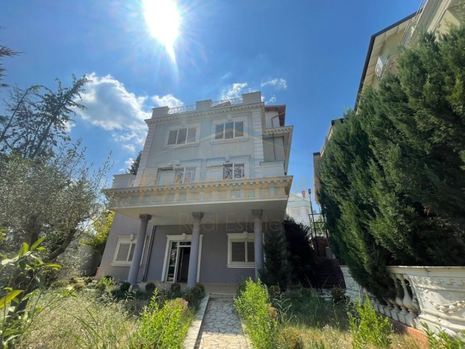 jepet me qera Vile 3 Katshe Kati 0, 669 m² 4.000 € (AKACIA HILLS)