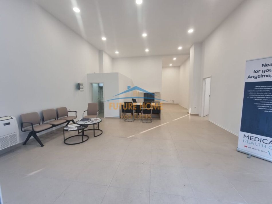 Tirane, jepet me qera ambjent biznesi Kati 1, 148 m² 1.500 € (Shkolla e Bashkuar)