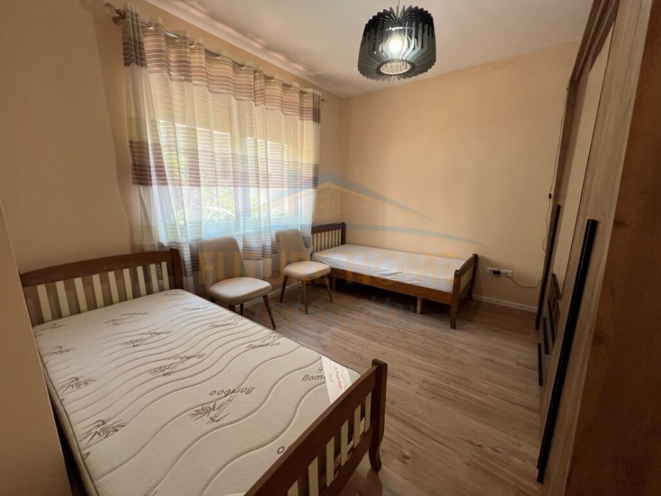 Tirane, jepet me qera apartament 2+1 Kati 3, 100 m² 600 € (RRUGA E DIBRES)
