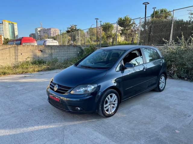 Tirane, shes makine Volkswagen GOLF 5 PLUS Viti 2006, 5.700 Euro