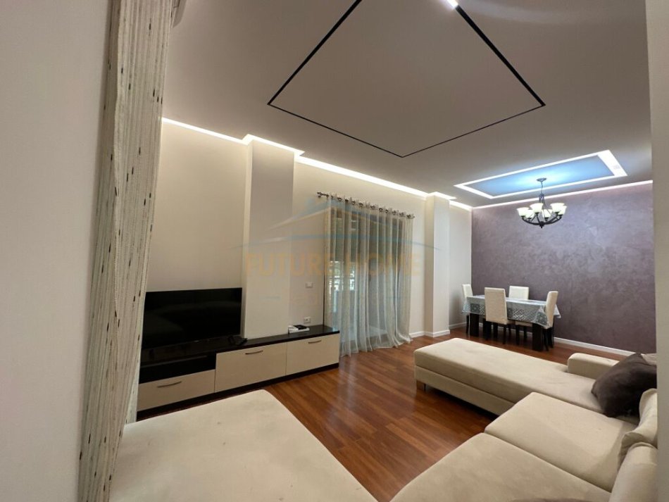 Tirane, shitet apartament 2+1+Ballkon Kati 4, 120 m² 240.000 € (LIQENI I THATE)