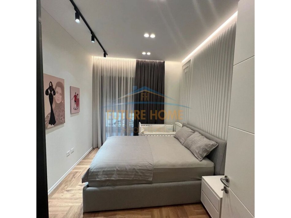 Tirane, jepet me qera apartament 1+1+Ballkon Kati 4, 73 m² 800 € (Rruga e Kavajes)