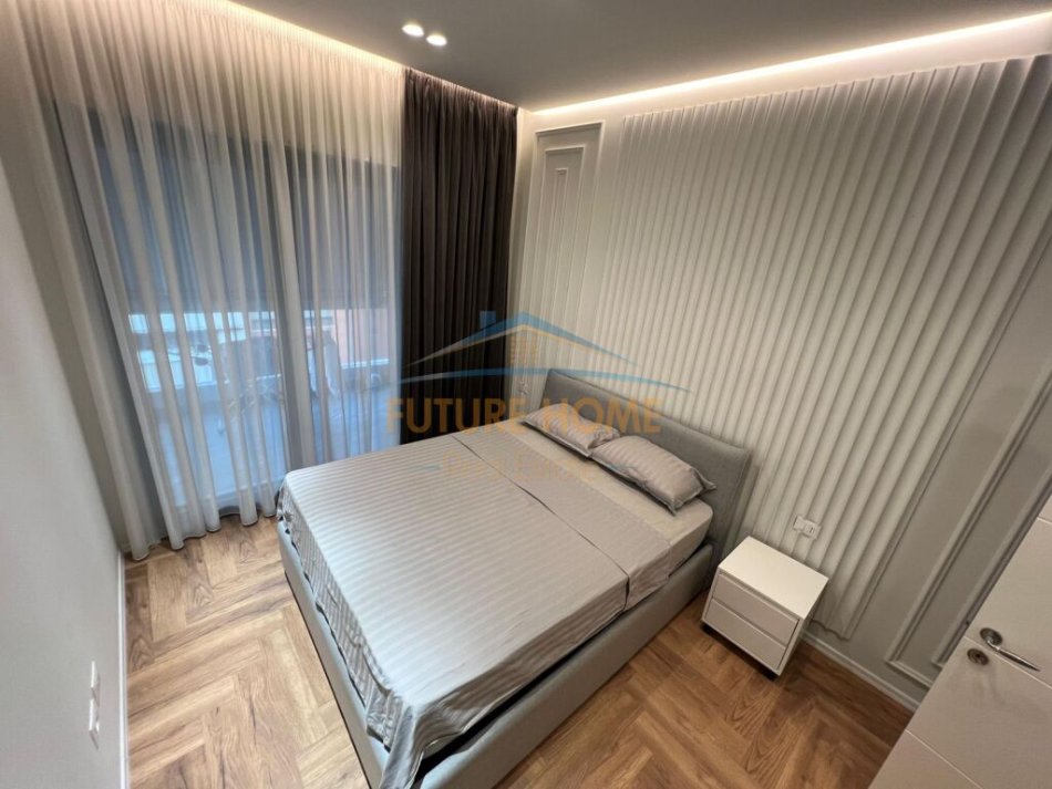Tirane, jepet me qera apartament 1+1+Ballkon Kati 4, 73 m² 800 € (Rruga e Kavajes)