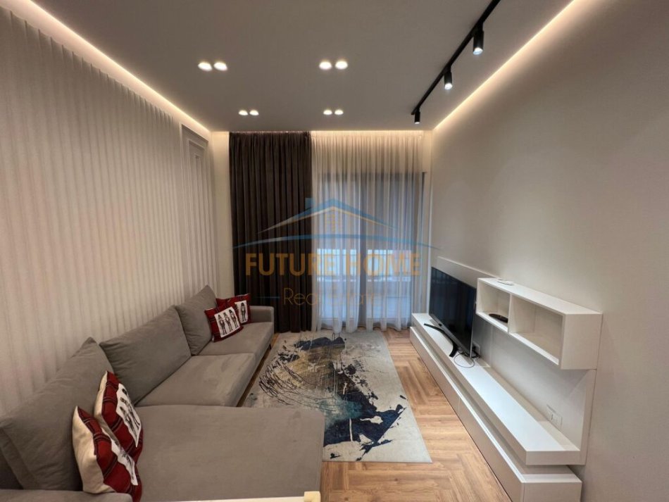 Tirane, jepet me qera apartament 1+1+Ballkon Kati 4, 73 m² 800 € (Rruga e Kavajes)