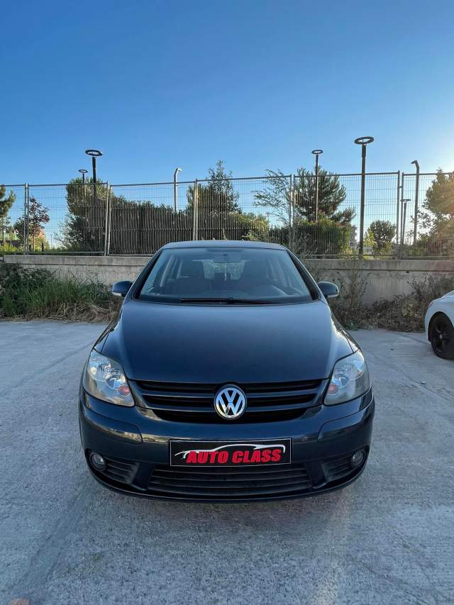 Tirane, shes makine Volkswagen GOLF 5 PLUS Viti 2006, 5.700 Euro