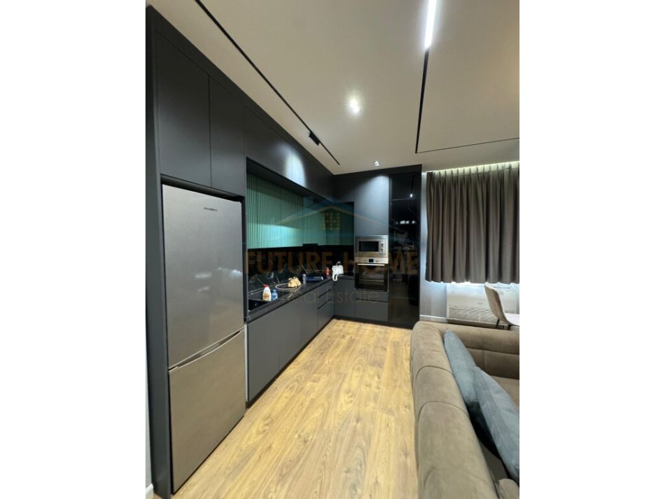 Tirane, shitet apartament 1+1+Aneks+Ballkon Kati 1, 80 m² 165.000 € (Farke)