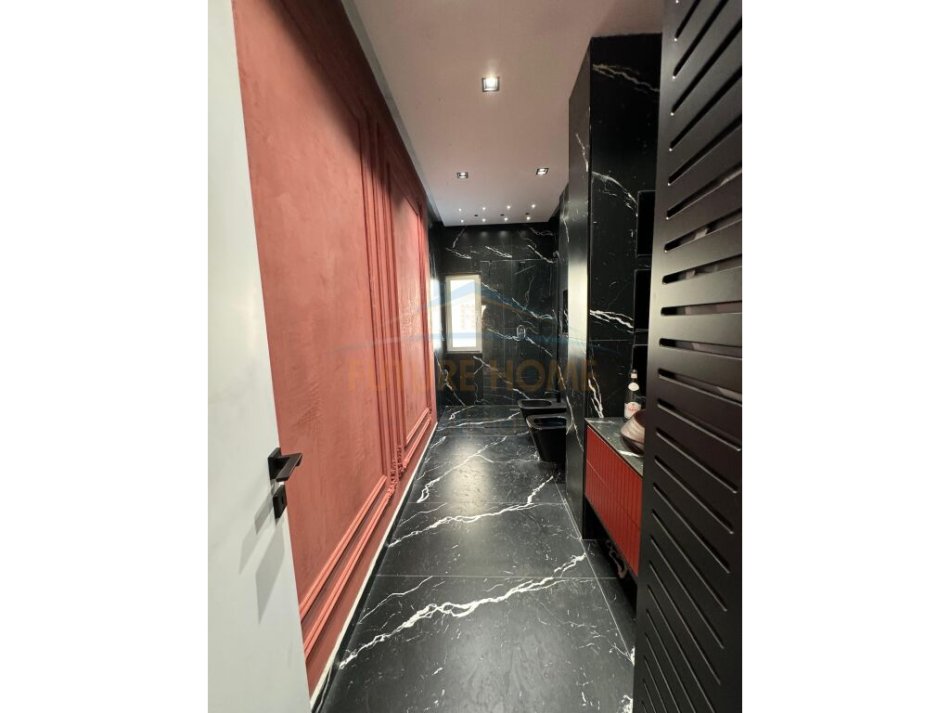 Tirane, shes 1+1+Aneks+Ballkon Kati 1, 79 m² 165.000 € (liqeni i farkes)