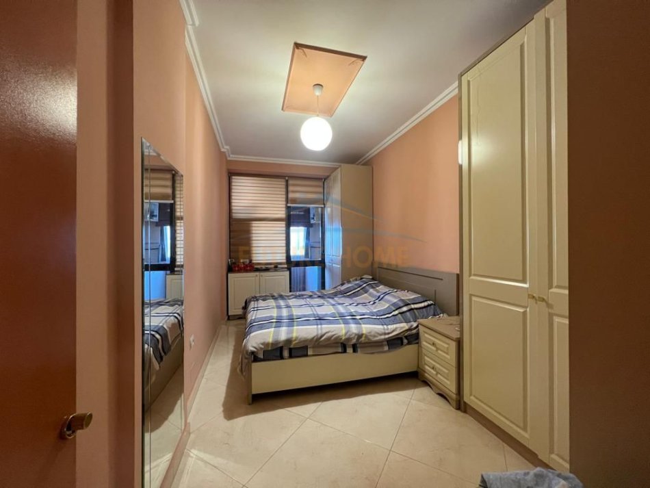Tirane, shitet apartament 3+1+Ballkon Kati 2, 121 m² 240.000 € (Kodra e Diellit)
