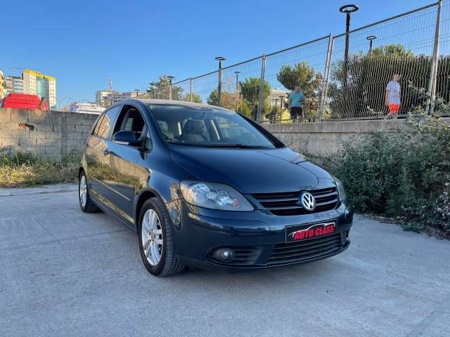 Tirane, shes makine Volkswagen GOLF 5 PLUS Viti 2006, 5.700 Euro