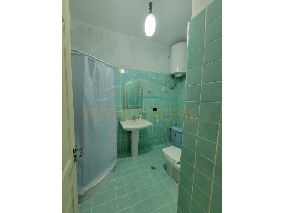 Tirane, jepet me qera apartament 2+1+Aneks , 110 m² 450 € (Yzberisht)