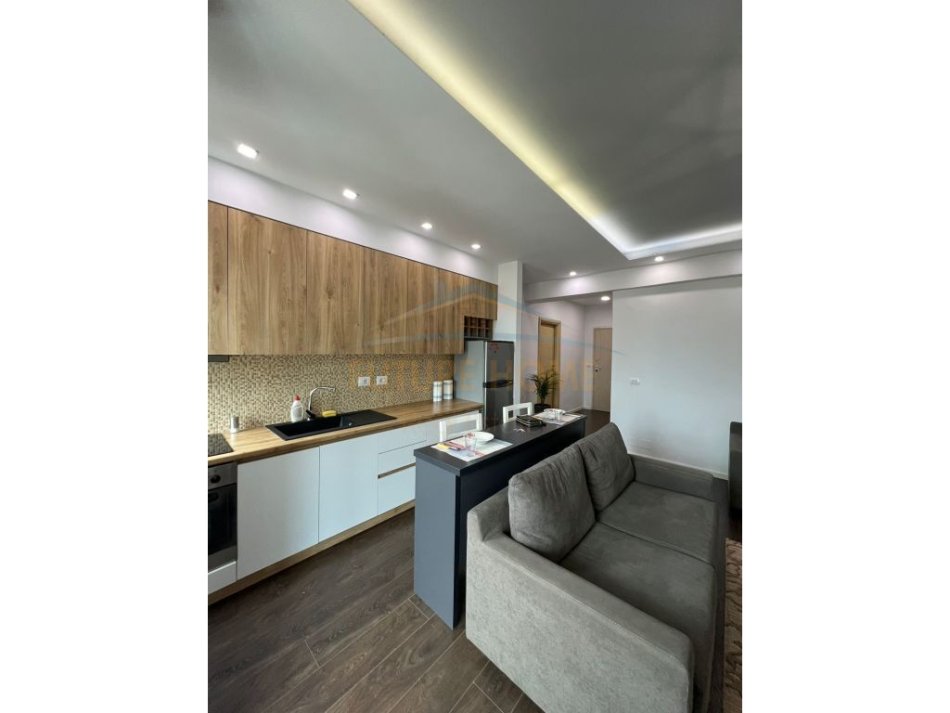 Tirane, shitet apartament 1+1 Kati 7, 68 m² 150.000 € (Myslym Shyri)