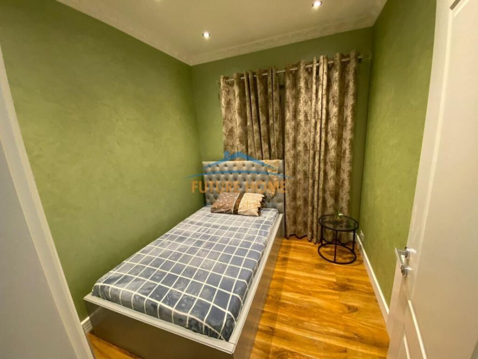 Tirane, jepet me qera apartament 2+1+Ballkon Kati 2, 80 m² 450 € (Njazi Meka, Allias)