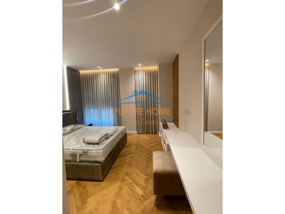 Tirane, jepet me qera apartament 3+1+Ballkon Kati 5, 150 m² 2.500 € (Rruga e Kosovareve)