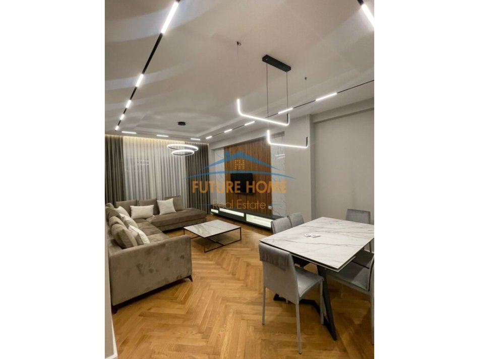Tirane, jepet me qera apartament 3+1+Ballkon Kati 5, 150 m² 2.500 € (Rruga e Kosovareve)