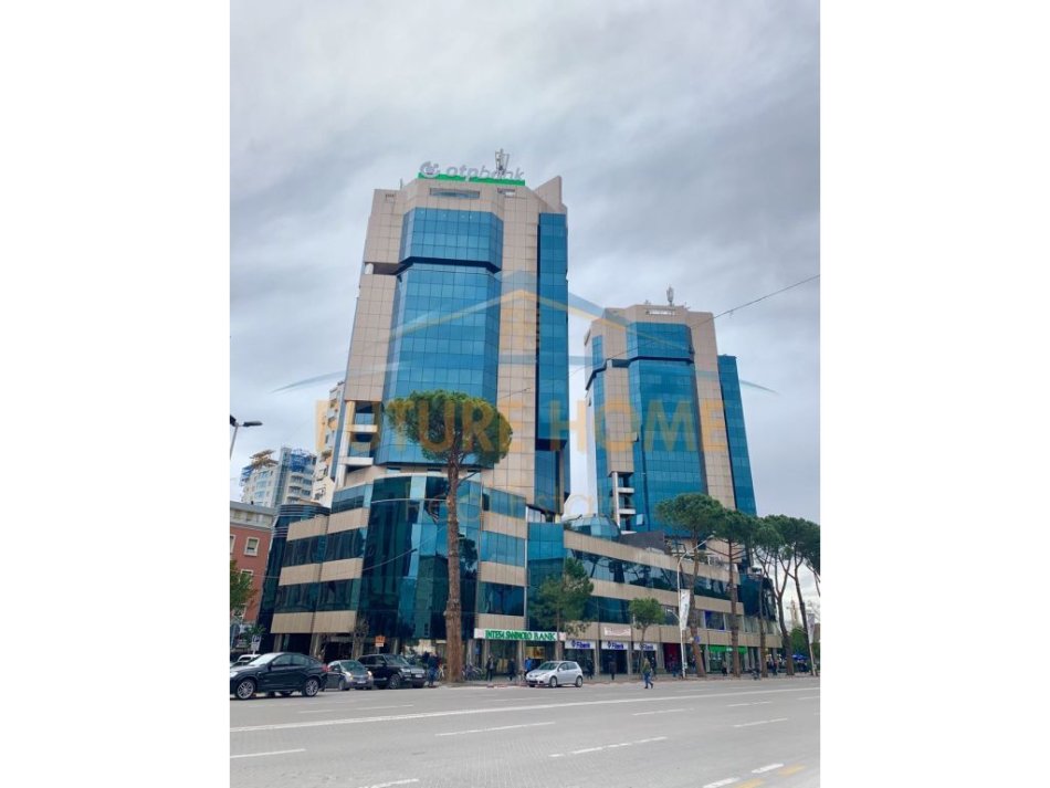 Tirane, jepet me qera zyre Kati 9, 248 m² 4.460 € (KULLAT BINJAKE)