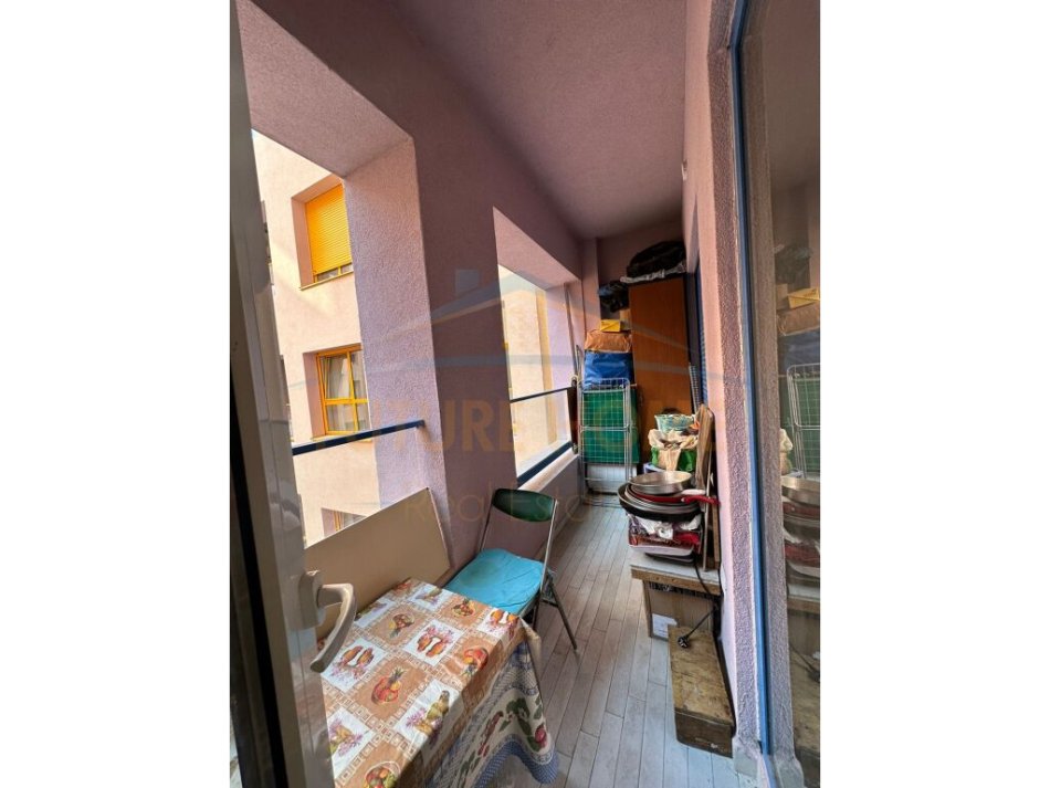 Tirane, shes apartament 2+1+Ballkon Kati 2, 83 m² 121.075 € (Ali Demi)