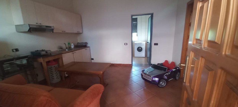 Tirane, jepet me qera apartament 2+1 Kati 1, 70 m² 500 € (Astir)