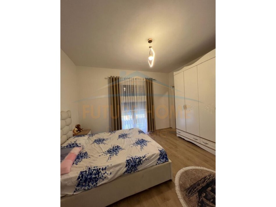 Tirane, jepet me qera apartament 2+1+Ballkon Kati 1, 114 m² 650 € (Kompleksi Green City, Unaza e Re)