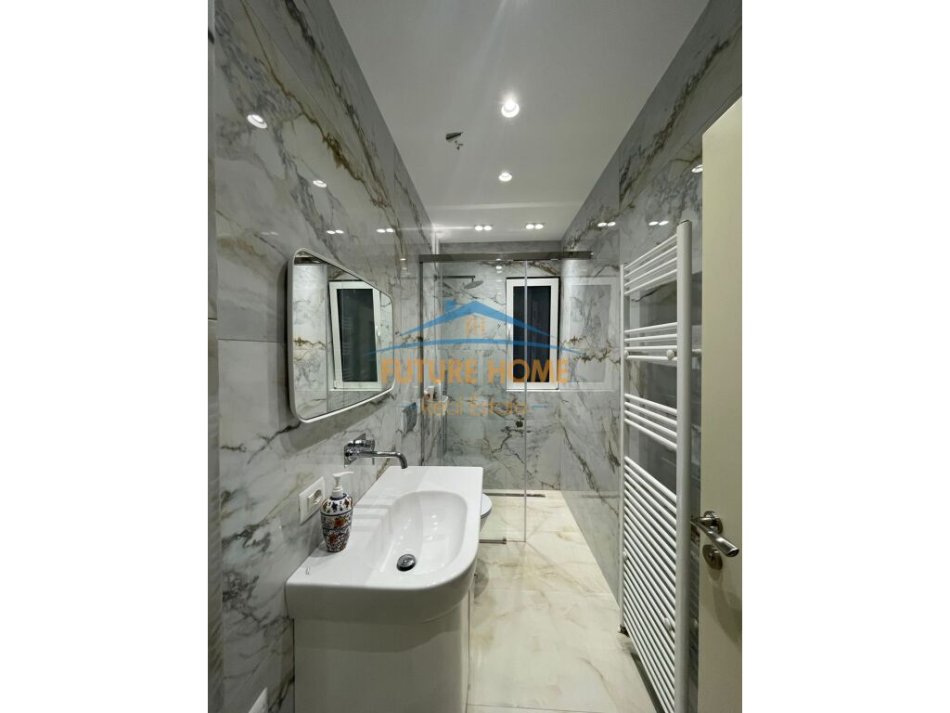 Tirane, shitet apartament 2+1+Ballkon Kati 7, 97 m² 160.000 € (Idriz Dollaku, Ali Demi)