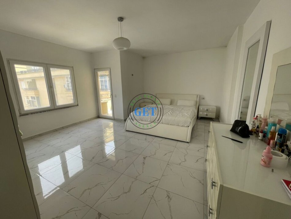 Durres, shitet apartament 3+1 Kati 5, 150 m² 170,000 € (Shkembi i Kavajes)