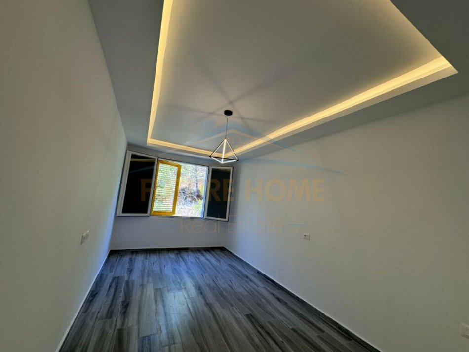 Durres, shitet apartament 2+1 Kati 7, 95 m² 140.000 € (Vollga , Durres)