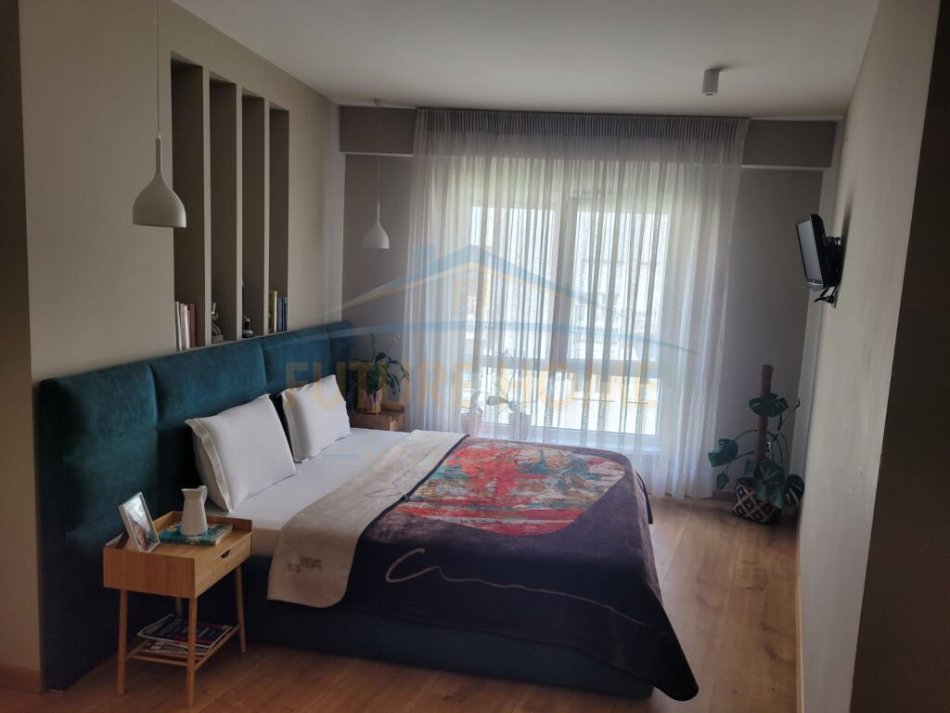 Tirane, jepet me qera apartament 2+1+Ballkon Kati 5, 82 m² 750 € (Rruga e Kavajes)