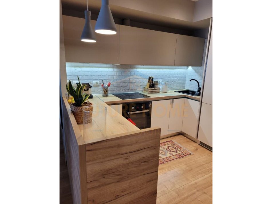 Tirane, jepet me qera apartament 2+1+Ballkon Kati 5, 82 m² 750 € (Rruga e Kavajes)