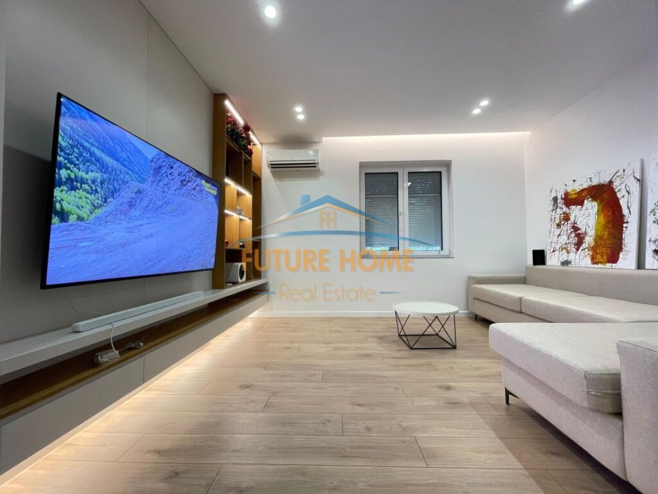 Tirane, jepet me qera apartament 1+1+Ballkon Kati 3, 69 m² 750 € (Myslym Shyri)