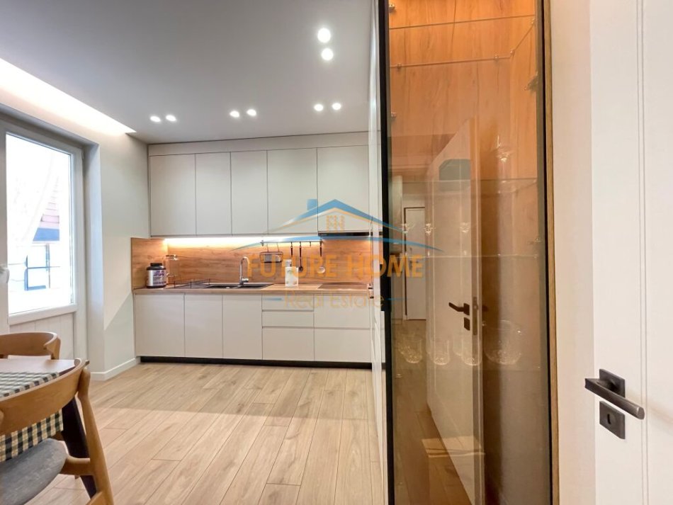 Tirane, jepet me qera apartament 1+1+Ballkon Kati 3, 69 m² 750 € (Myslym Shyri)