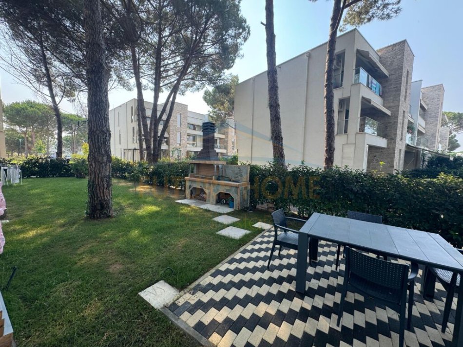 Gjiri Lalezit | Hamallaj, shitet apartament 2+1 Kati 0, 357 m² 340.000 € (San Pietro , Gjiri Lalzit)
