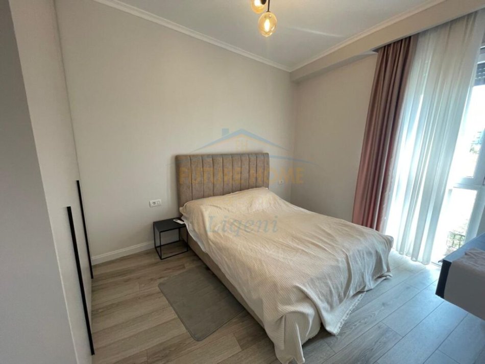 Tirane, jepet me qera apartament 1+1+Ballkon Kati 2, 74 m² 680 € (TEG)