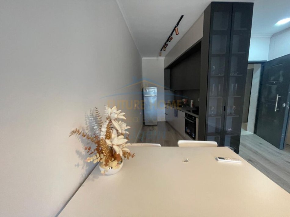 Tirane, jepet me qera 1+1 Kati 2, 74 m² 680 € (Rose Garden Residence)