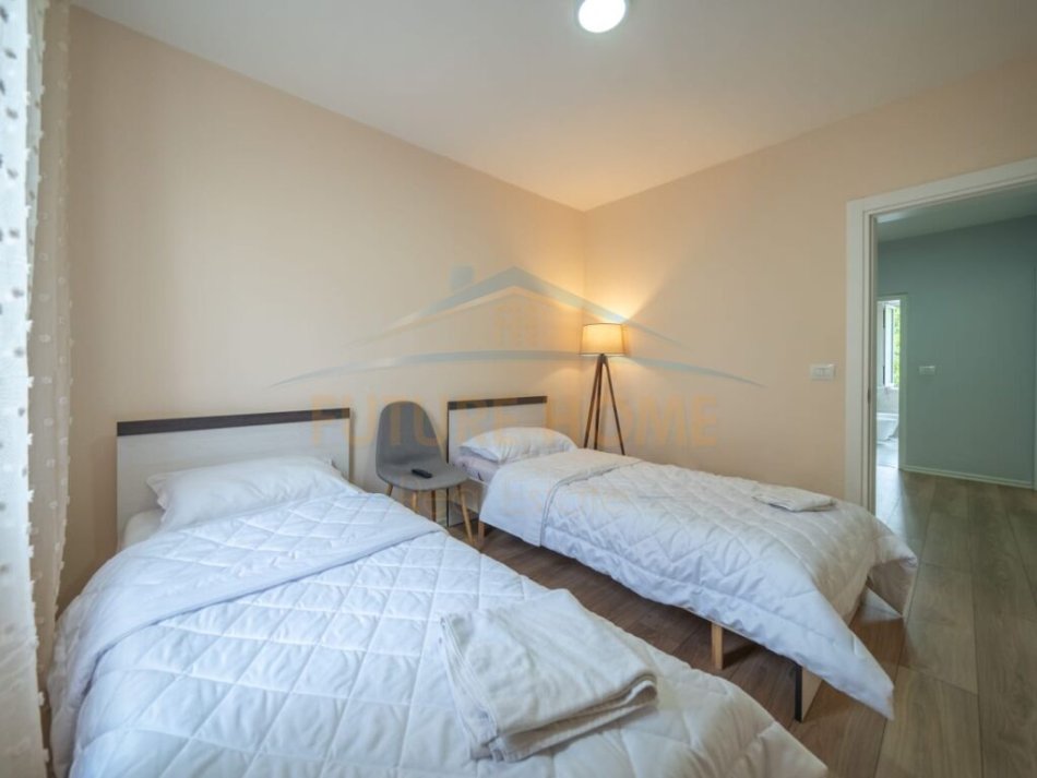 Tirane, jepet me qera apartament 2+1 Kati 3, 58 m² 600 € (BULEVARDI BAJRAM CURRI)